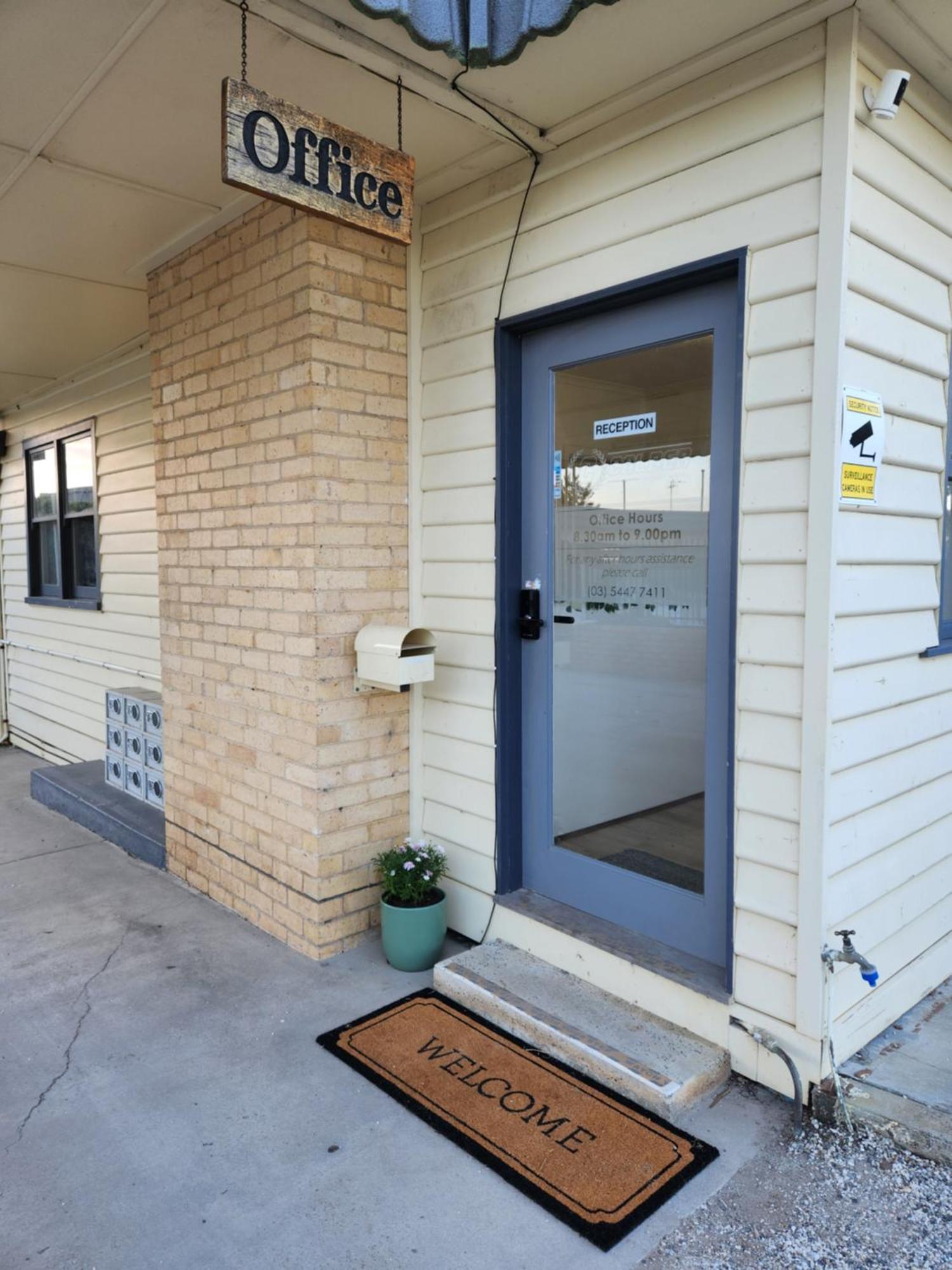 Calder Motel Bendigo Buitenkant foto