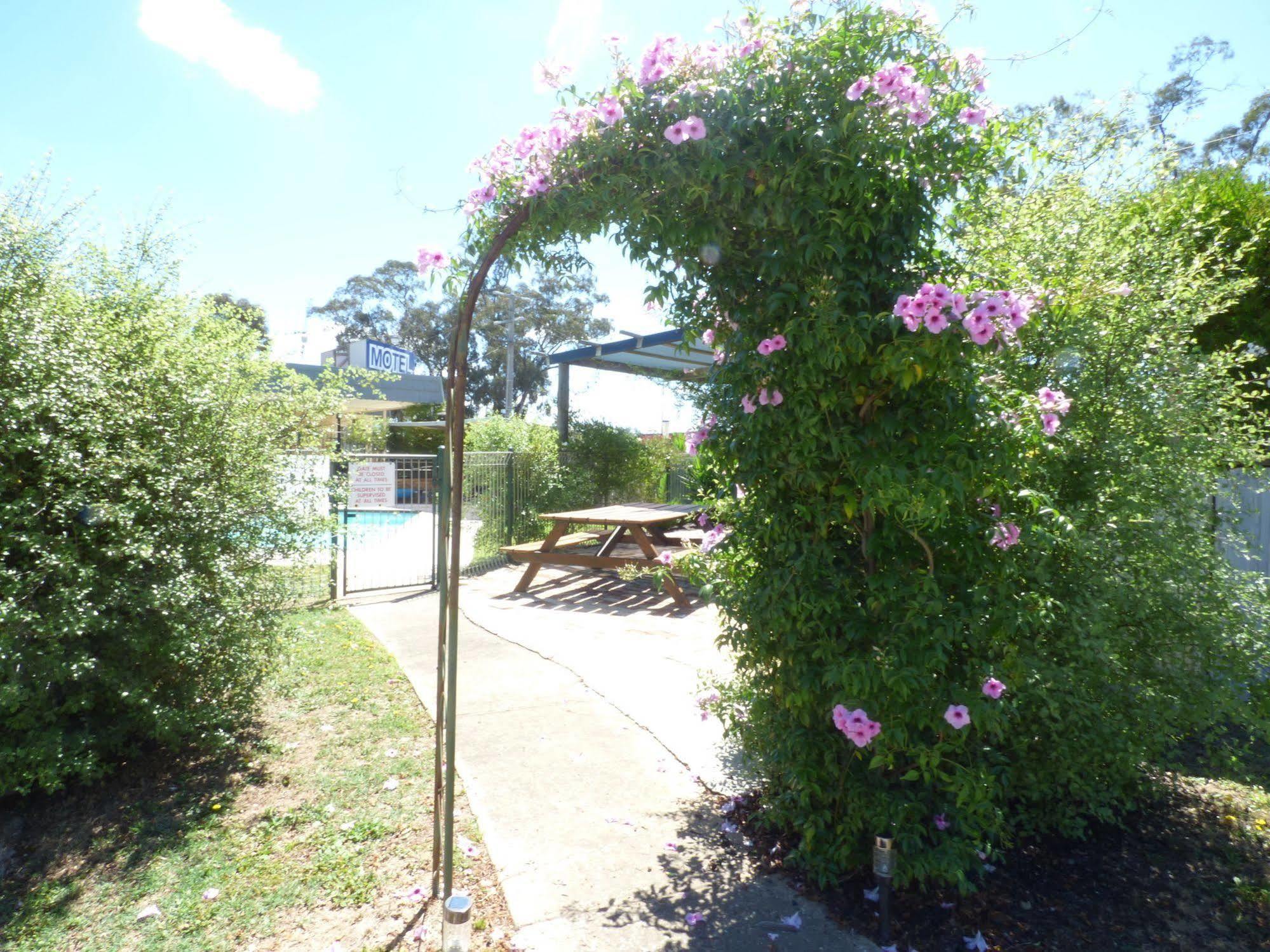 Calder Motel Bendigo Buitenkant foto
