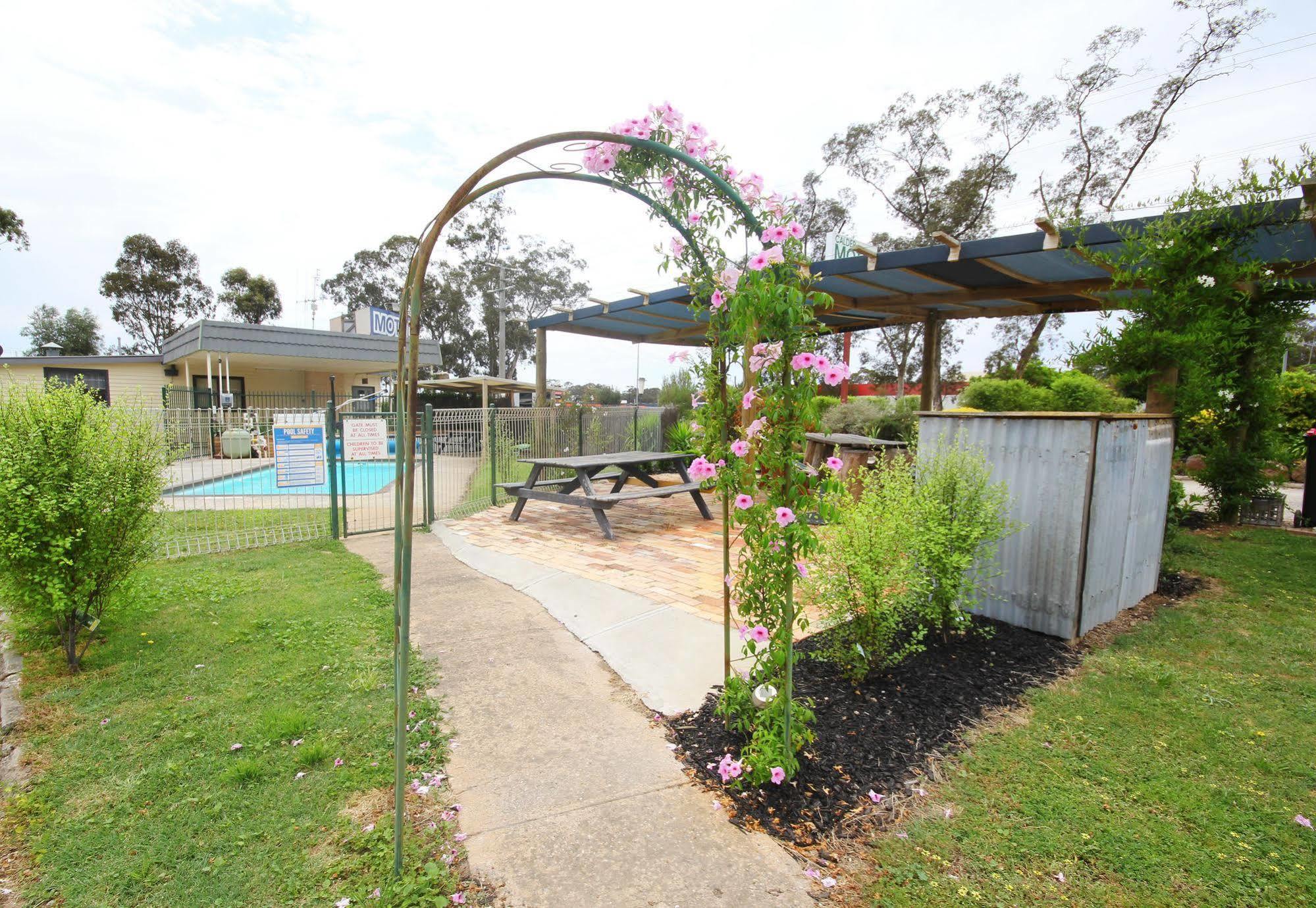 Calder Motel Bendigo Buitenkant foto